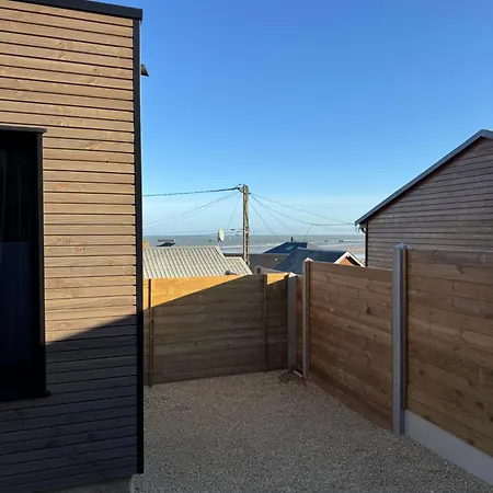 Des Pontons - Cap Est Lodge Saint-Côme-de-Fresné