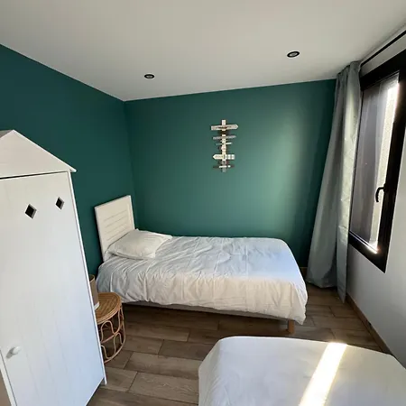 Des Pontons - Cap Est - Vue Orman Evi *