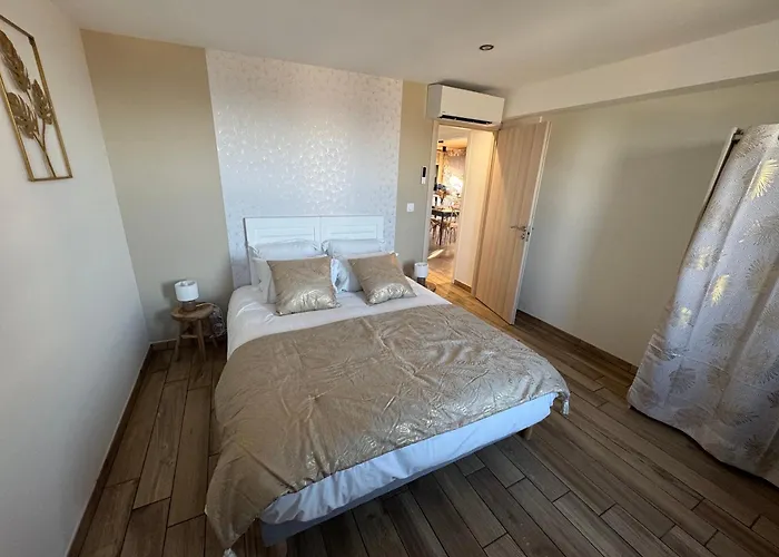 Des Pontons - Cap Est - Vue Saint-Côme-de-Fresné